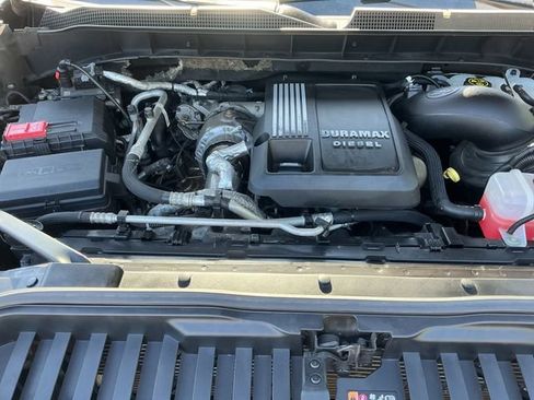 Used 2021 Chevrolet Silverado 1500 LT w/ Z71 Off-Road Package AWD/4WD image 24
