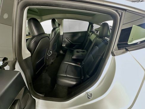 Used 2024 Tesla Model Y Long Range image 26
