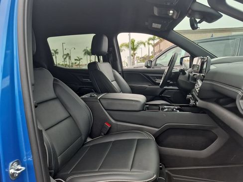 Used 2026 Chevrolet Silverado EV LT AWD/4WD image 27