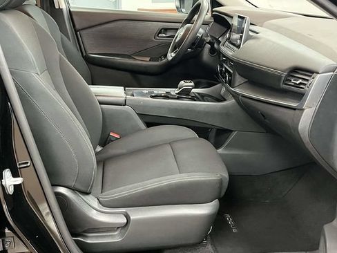 Used 2023 Nissan Rogue S FWD image 26