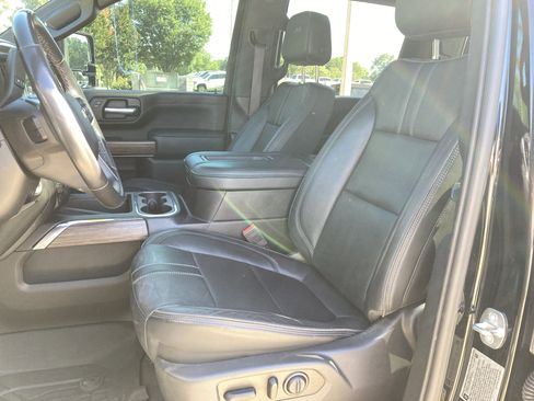 Certified 2020 Chevrolet Silverado 3500 High Country w/ Technology Package AWD/4WD image 11
