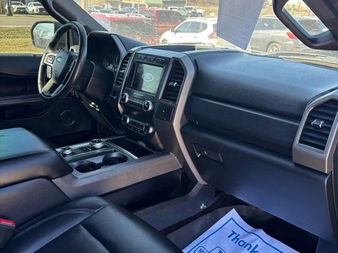 Used 2020 Ford Expedition Max XLT w/ Equipment Group 201A image 28