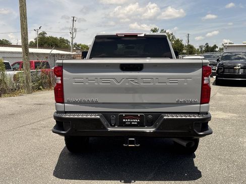 Used 2025 Chevrolet Silverado 2500 Custom w/ Custom Value Package AWD/4WD image 5
