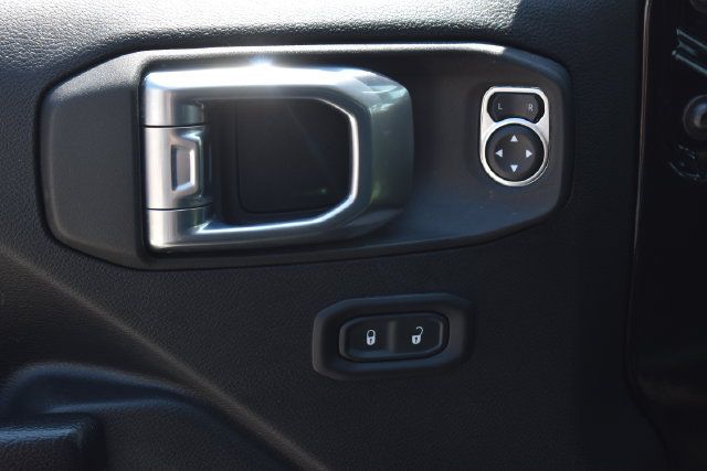 Used 2021 Jeep Wrangler Unlimited Rubicon AWD/4WD image 12