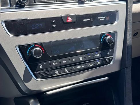 Used 2015 Hyundai Sonata Sport w/ Option Group 03 FWD image 16