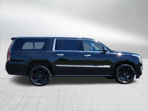 Used 2019 Cadillac Escalade ESV Premium Luxury AWD/4WD image 6