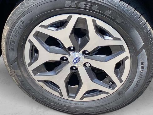 Certified 2023 Subaru Forester Premium AWD/4WD image 28
