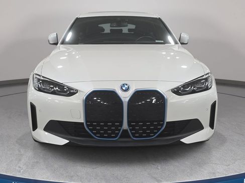 Used 2023 BMW i4 eDrive35 RWD image 3