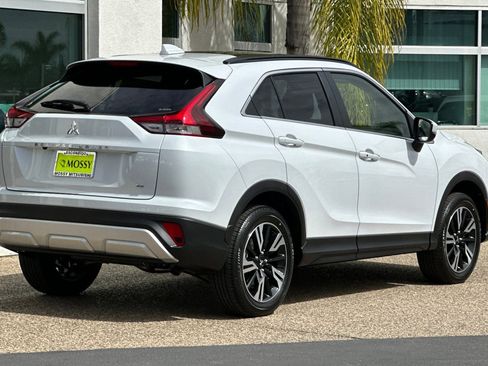 New 2025 Mitsubishi Eclipse Cross SE image 4