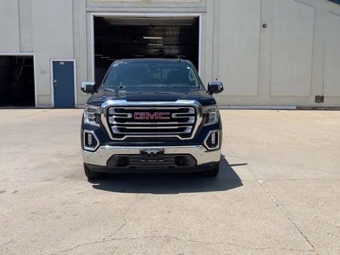 Used 2019 GMC Sierra 1500 SLT w/ SLT Premium Plus Package AWD/4WD image 3