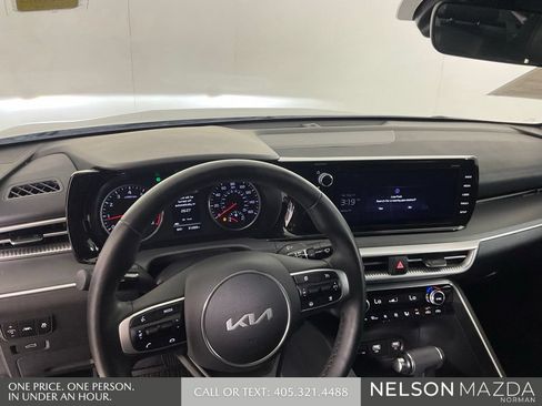 Used 2024 Kia K5 GT-Line AWD/4WD image 32