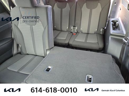 Certified 2025 Kia Sorento LX FWD image 19