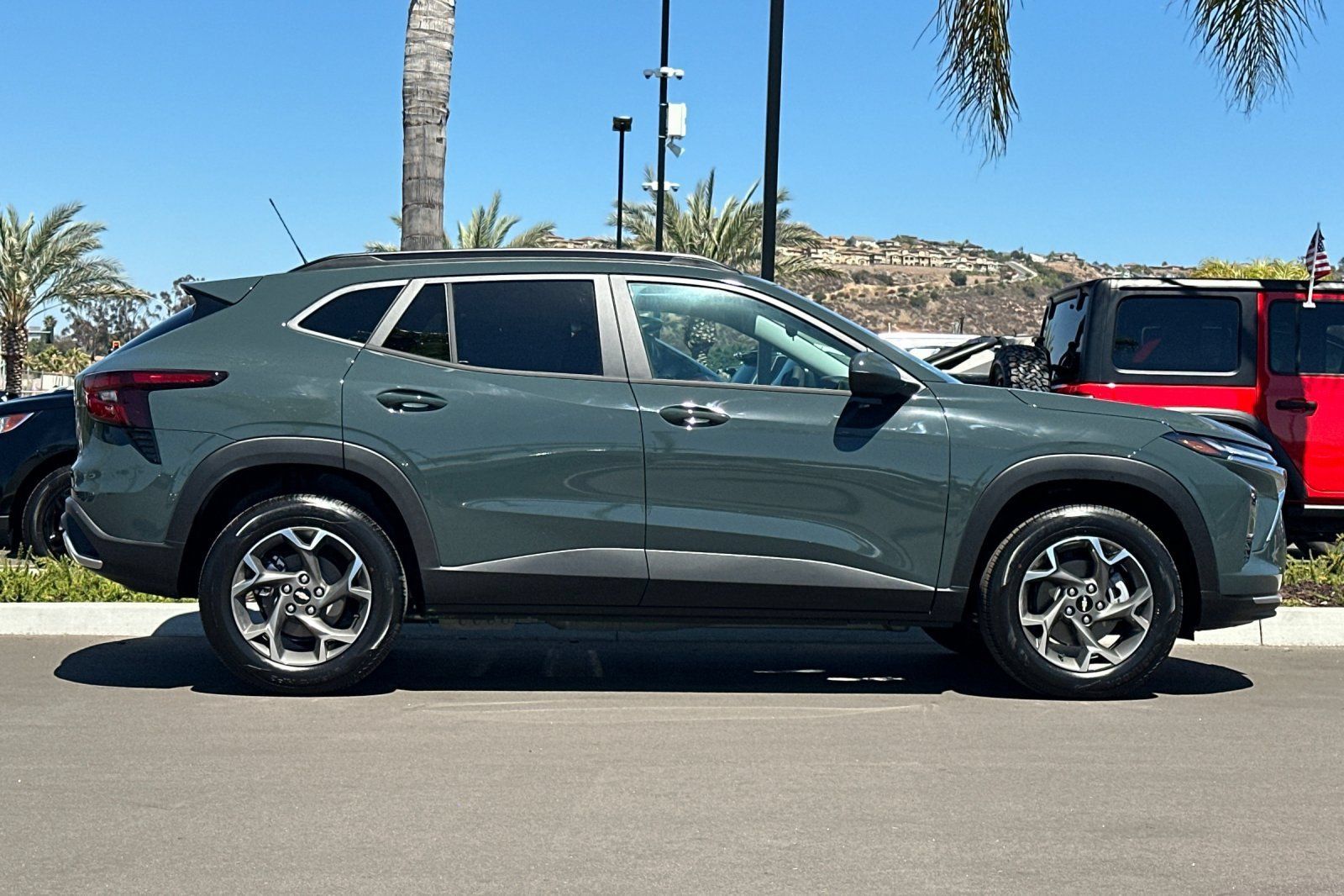 New 2026 Chevrolet Trax LT FWD image 3