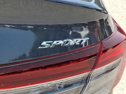 Used 2025 Honda Civic Sport image 29