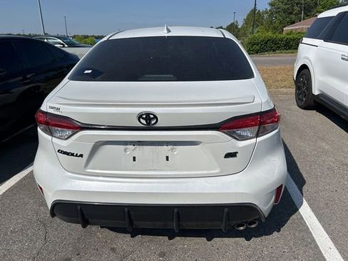Used 2023 Toyota Corolla SE FWD image 4