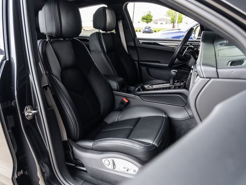 Certified 2024 Porsche Macan S AWD/4WD image 46