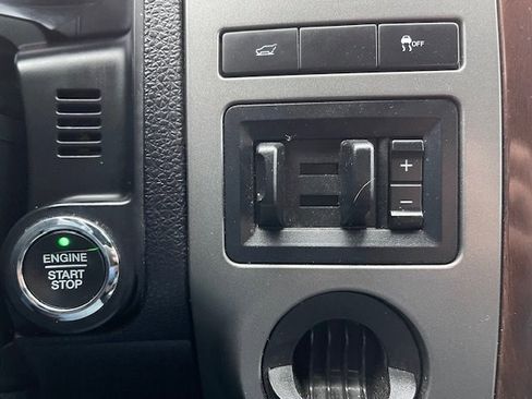 Used 2017 Ford Expedition EL Platinum image 26