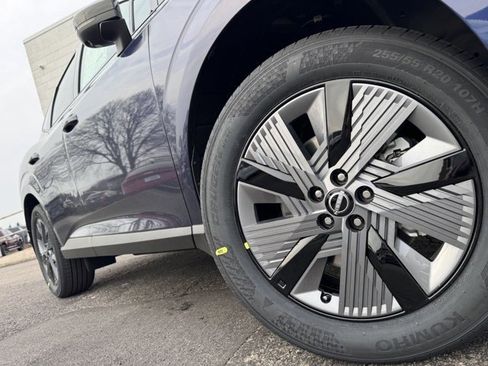 New 2025 Nissan Murano SL image 9