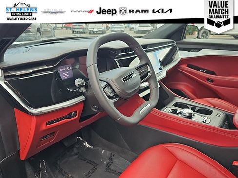 Used 2024 Jeep Wagoneer Launch Edition AWD/4WD image 12