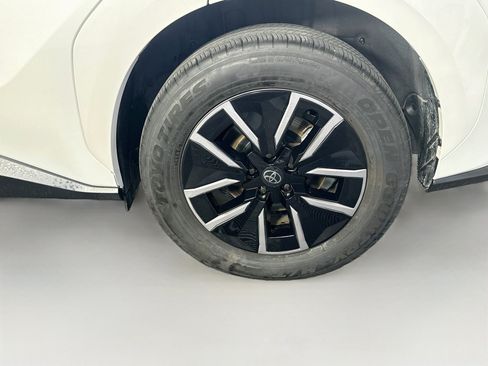 Used 2026 Toyota bZ FWD image 11