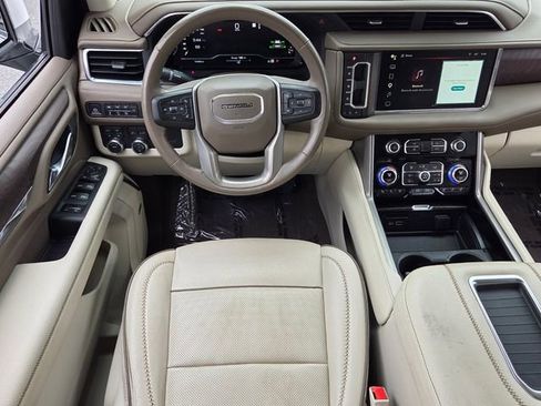 Used 2022 GMC Yukon Denali AWD/4WD image 14