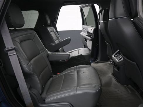 Used 2018 Lincoln Navigator Reserve w/ Technology Package image 10
