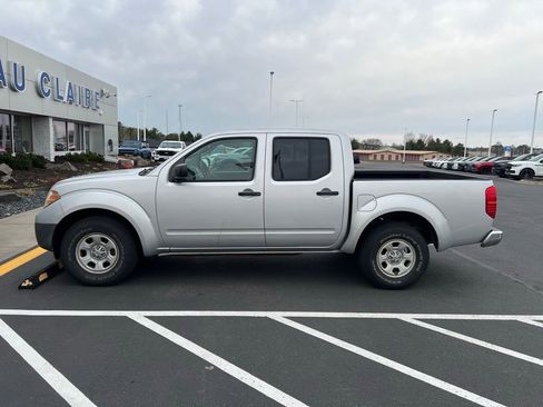 Used 2011 Nissan Frontier S image 4