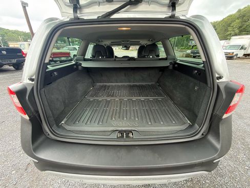 Used 2016 Volvo XC70 T5 Platinum w/ Climate Package AWD/4WD image 24