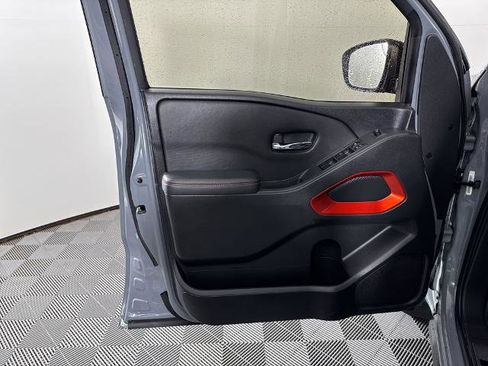 Used 2023 Nissan Frontier PRO-4X w/ Pro Convenience Package image 23