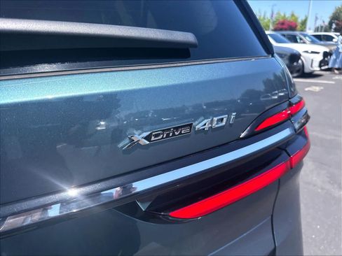 Used 2025 BMW X7 xDrive40i w/ Premium Package AWD/4WD image 27