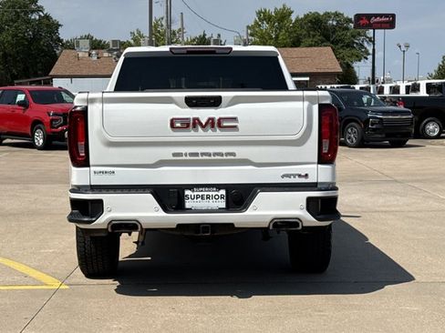 Used 2025 GMC Sierra 1500 AT4 AWD/4WD image 4