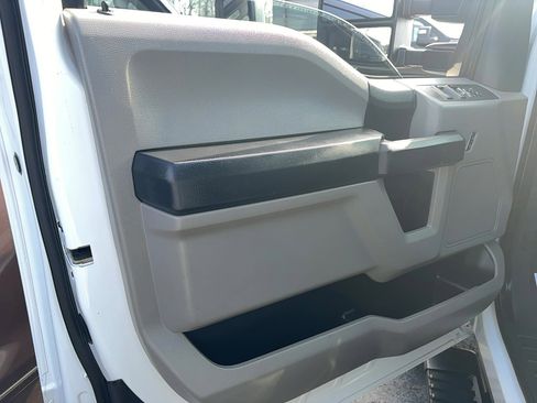 Used 2022 Ford F450 XL w/ Power Equipment Group image 12