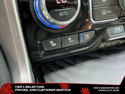 Certified 2023 GMC Yukon Denali w/ Denali Reserve Package AWD/4WD image 43