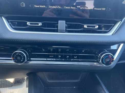 Used 2025 Chevrolet Equinox LT image 20