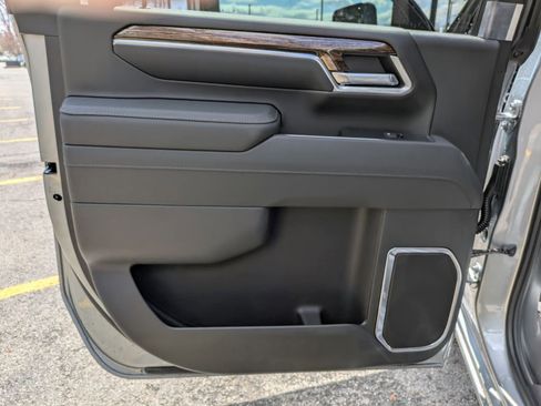 New 2026 GMC Sierra 2500 SLE w/ SLE Value Package; AWD/4WD image 30