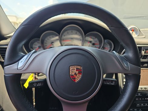 Used 2009 Porsche 911 Carrera S RWD image 19