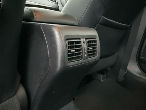 Used 2017 Toyota Camry XLE image 28