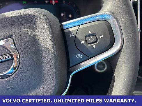 Certified 2025 Volvo XC40 B5 Core image 22