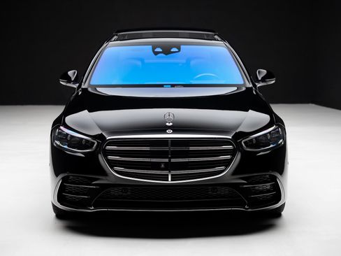 Used 2023 Mercedes-Benz S 500 4MATIC image 7