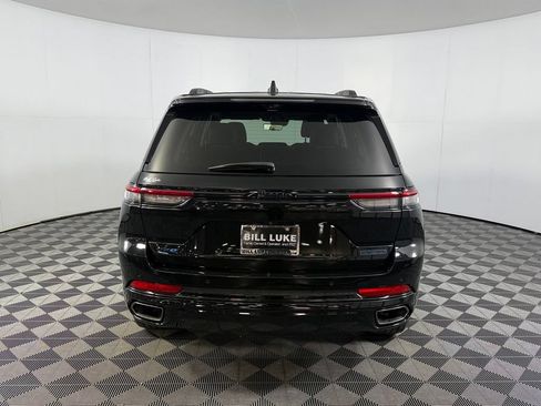 Used 2023 Jeep Grand Cherokee 30th Anniversary AWD/4WD image 8