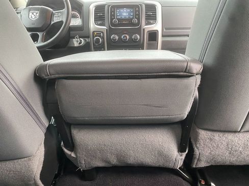 Used 2019 RAM 1500 Classic SLT image 27