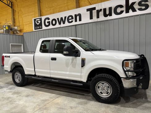 Used 2020 Ford F250 XL w/ Power Equipment Group image 3