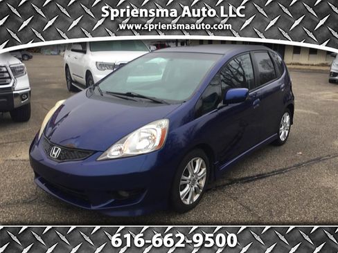 Used 2010 Honda Fit Sport image 1
