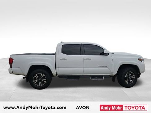 Used 2017 Toyota Tacoma TRD Sport w/ Tow Package (A/T) AWD/4WD image 8