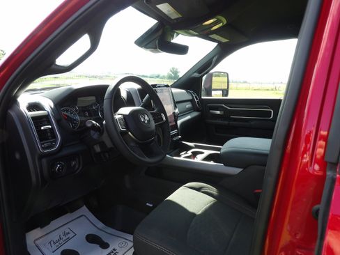 Used 2026 RAM 2500 Big Horn AWD/4WD image 12