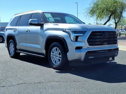 Used 2023 Toyota Sequoia SR5 w/ SR5 Premium Package image 1