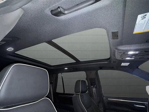 New 2025 Chevrolet Tahoe Premier AWD/4WD image 9