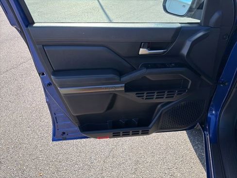 Used 2024 Toyota Tacoma TRD Sport image 11