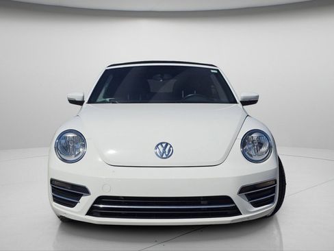 Used 2019 Volkswagen Beetle 2.0T S FWD image 3
