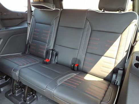 New 2026 GMC Yukon AT4 Ultimate AWD/4WD image 12